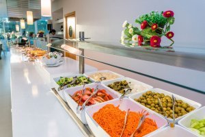 Restaurante – Buffet de cocina internacional