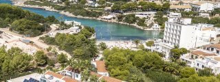 Playas de Santandria y Cala Blanca